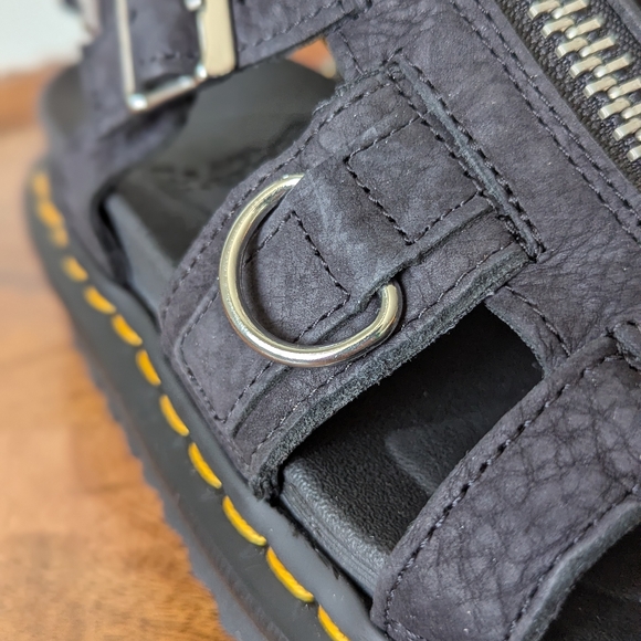 NEW Dr. Martens Olson Tumbled Nubuck Leather Gladiator Zip Sandals W Size 7 - Picture 6 of 9